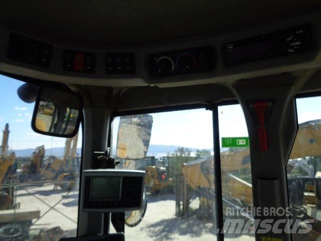 CAT 938M Incarcator pe pneuri