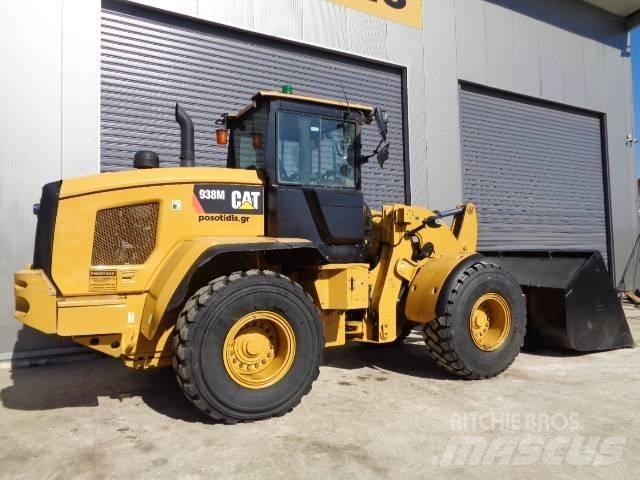 CAT 938M Incarcator pe pneuri