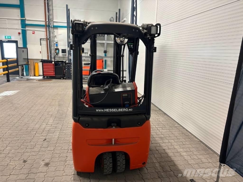 Linde E12-386 Stivuitor electric