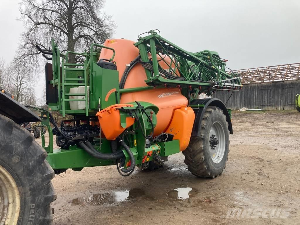Amazone UX 5200 Tractoare agricole sprayers