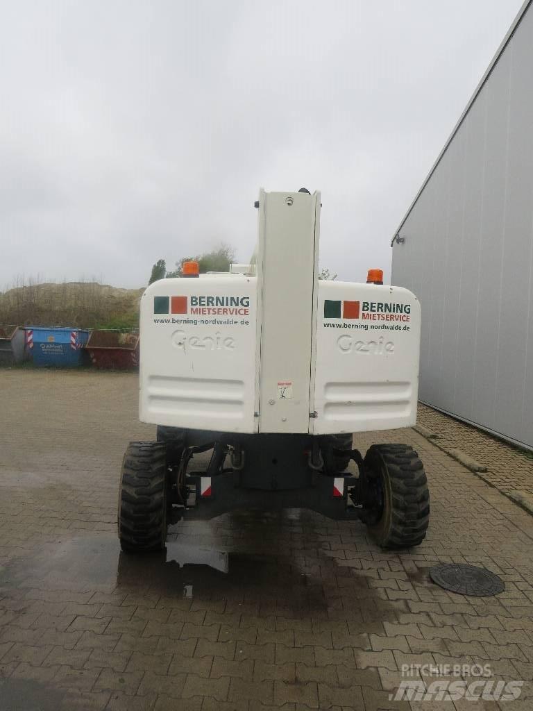 Genie S 45 Nacele cu brat articulat