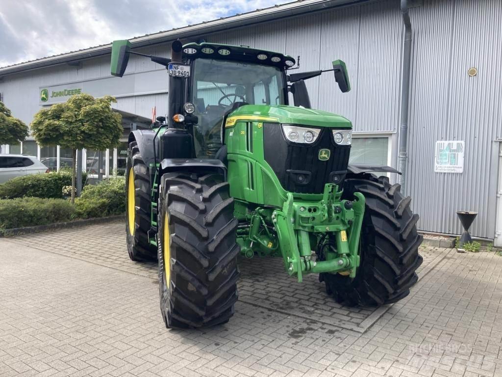 John Deere 6R230 Tractoare