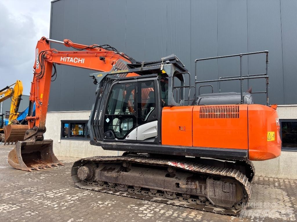Hitachi ZX 210 LC-6 Excavatoare pe șenile
