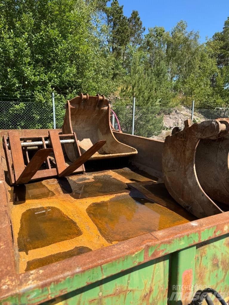 CAT M316F Excavatoare cu roti