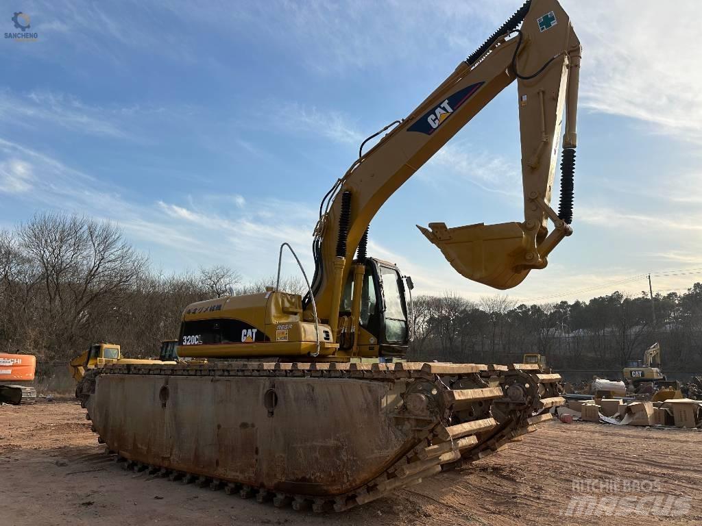 CAT 320 C L Excavator amfibiu