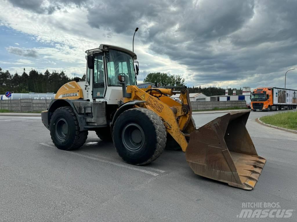 Liebherr L 538 Incarcator pe pneuri