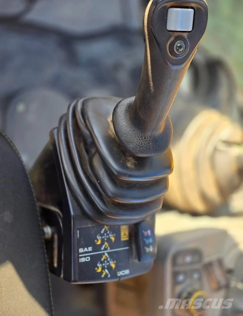 JCB 3 CX 14L5WA Buldoexcavatoare