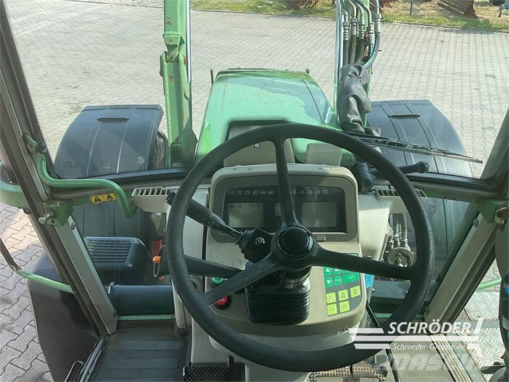 Fendt 712 VARIO Tractoare