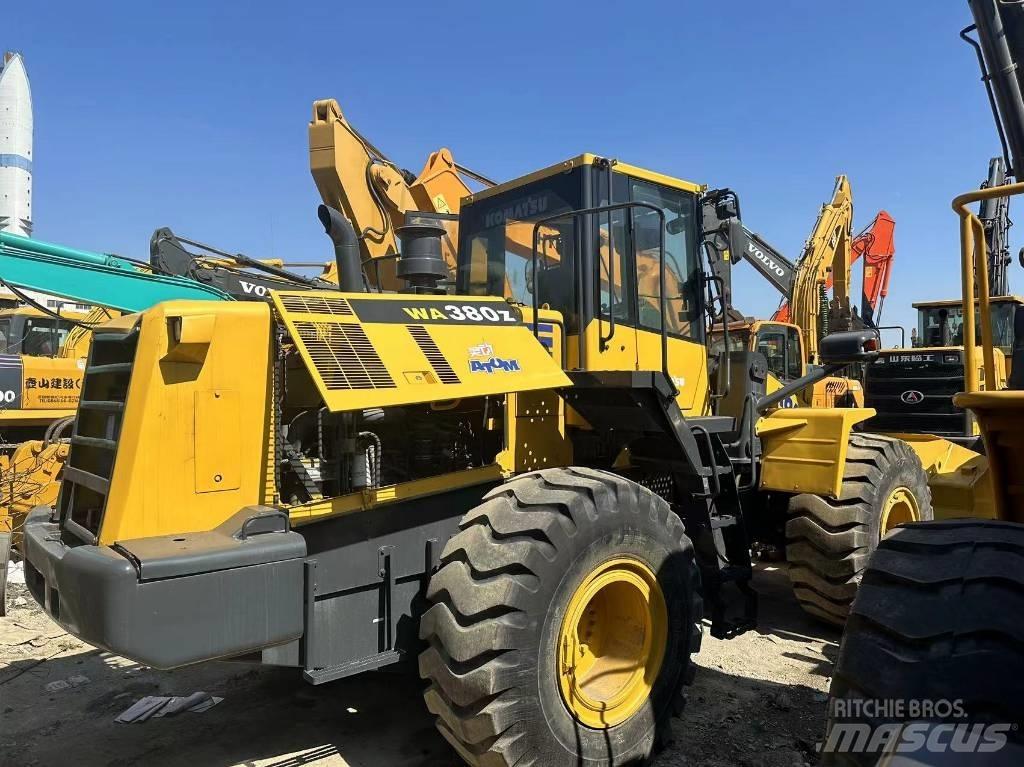 Komatsu WA380-6 Incarcator pe pneuri