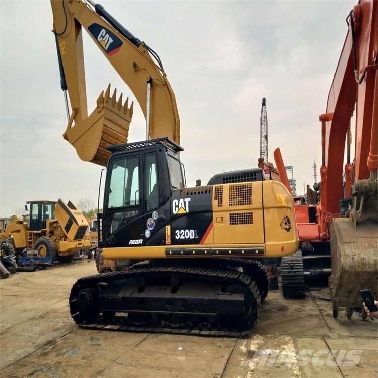 CAT 325 D L Excavatoare pe șenile
