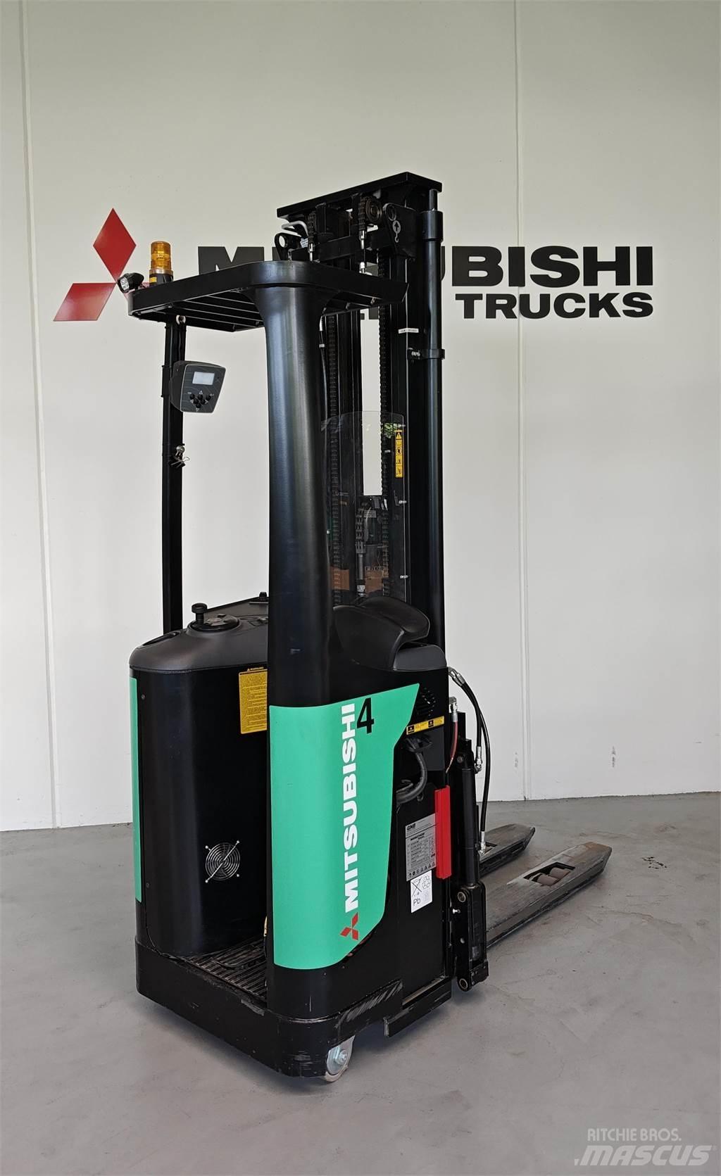 Mitsubishi SBR16NI Transpaleta cu platforma