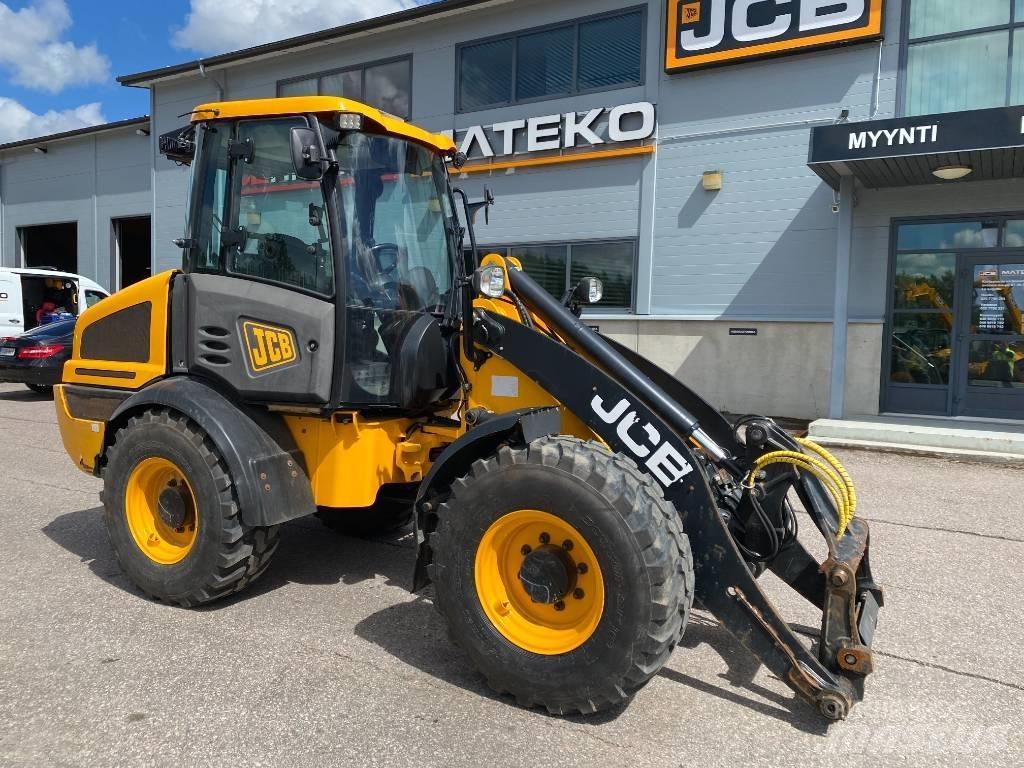 JCB 409 T4 Incarcator pe pneuri
