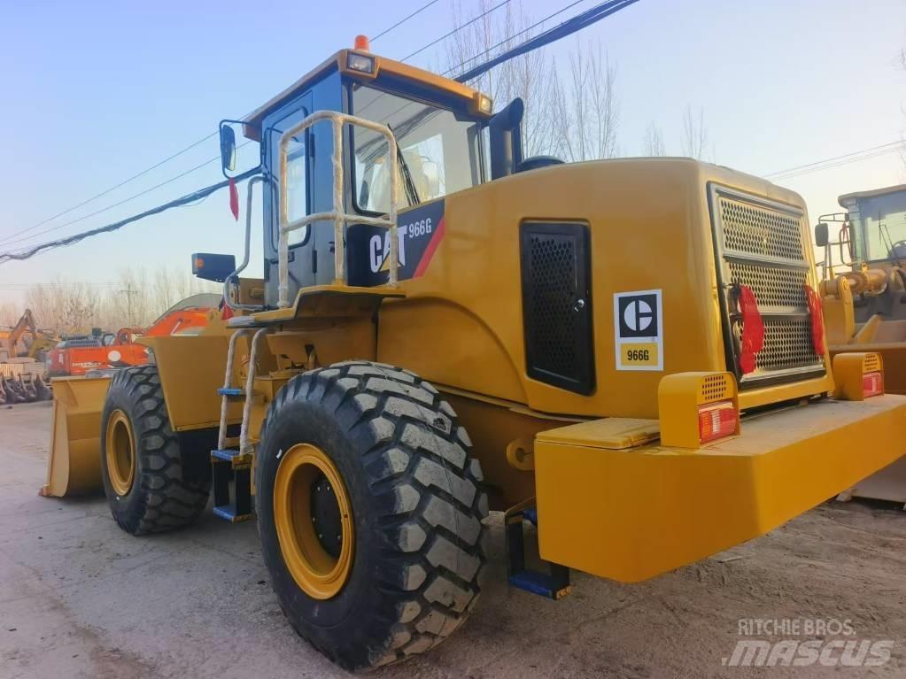 CAT 966G Incarcator pe pneuri