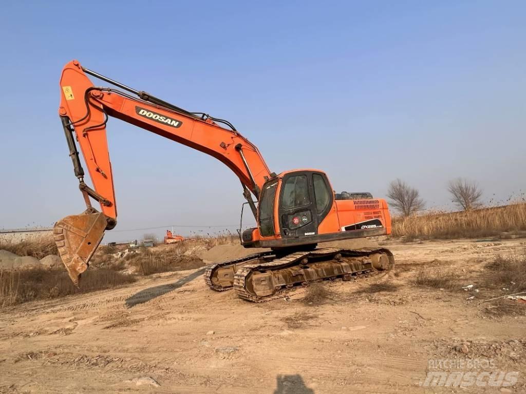 Doosan DX225LC-9C Excavatoare pe șenile
