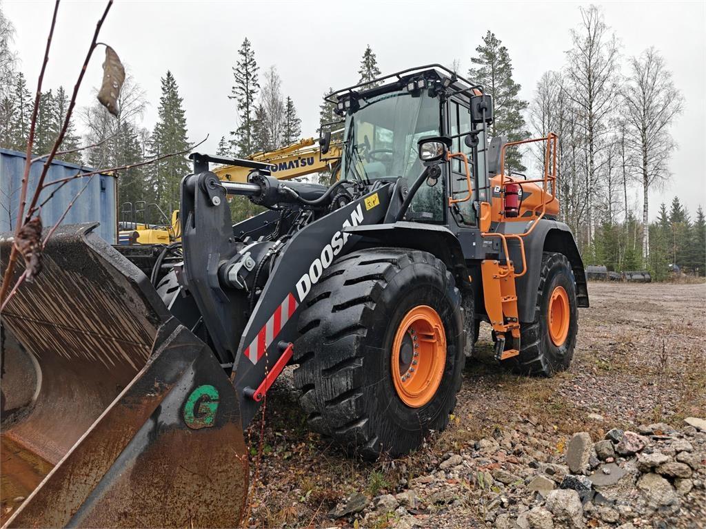 Doosan DL380-7 Incarcator pe pneuri