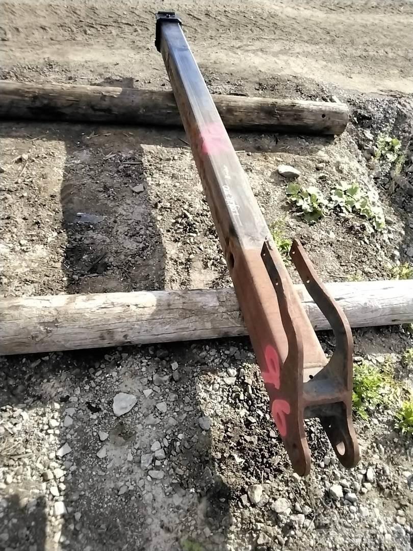 Loglift 200 Macarale pentru culegatoare