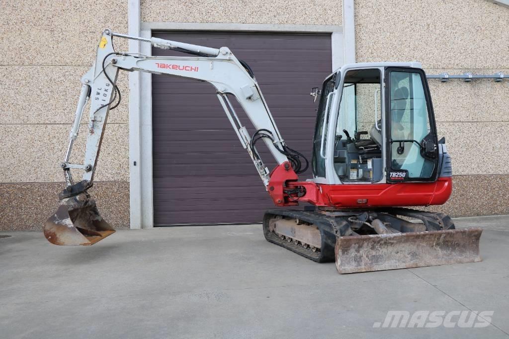 Takeuchi TB 250 Mini excavatoare < 7t