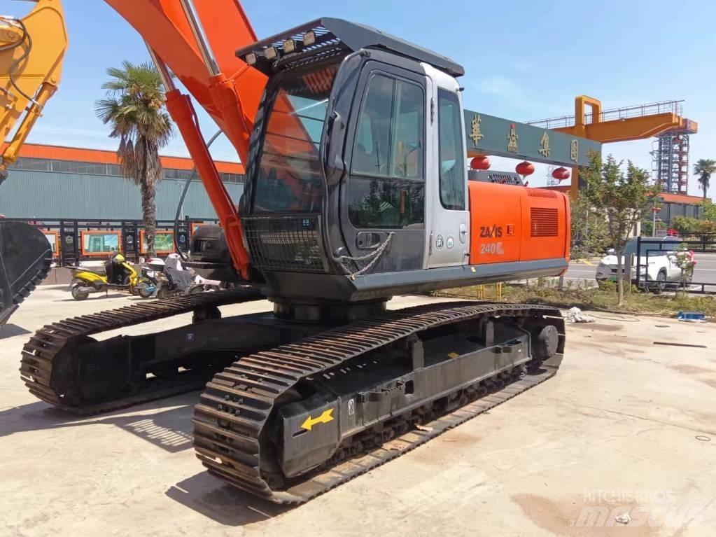 Hitachi ZX 240 Excavatoare pe șenile
