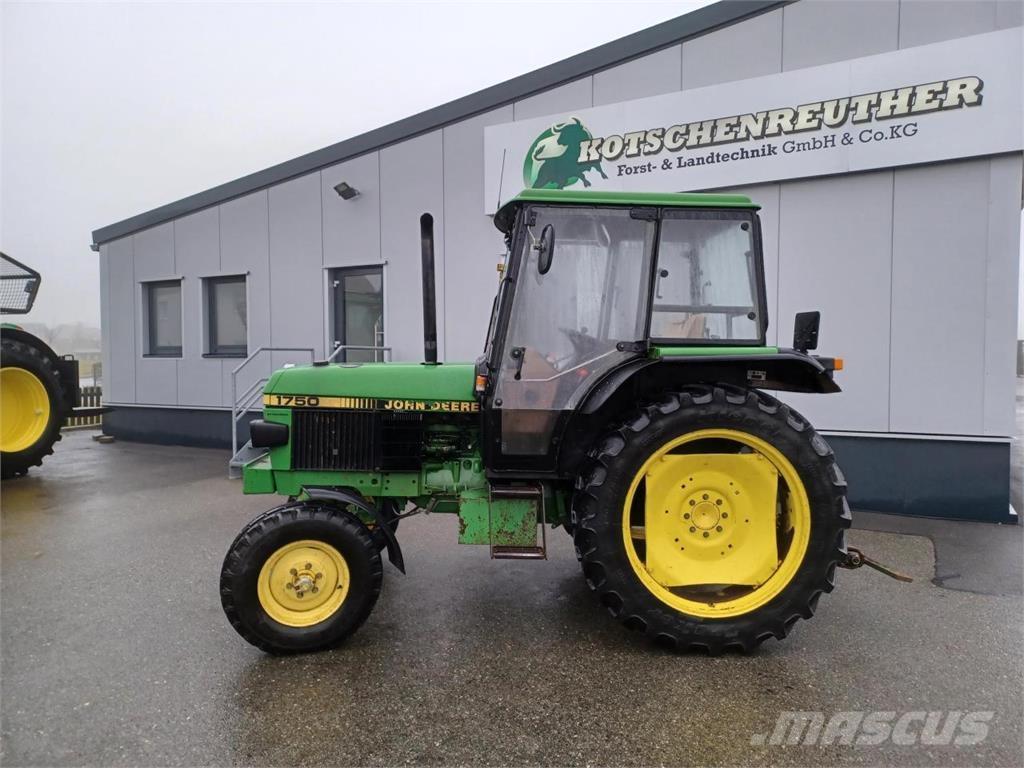John Deere 1750 Tractoare