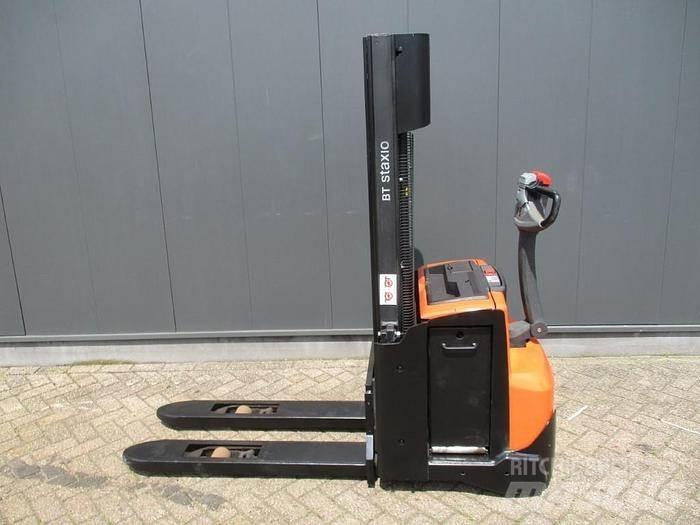 Toyota SWE 120L Transpaleta manuala