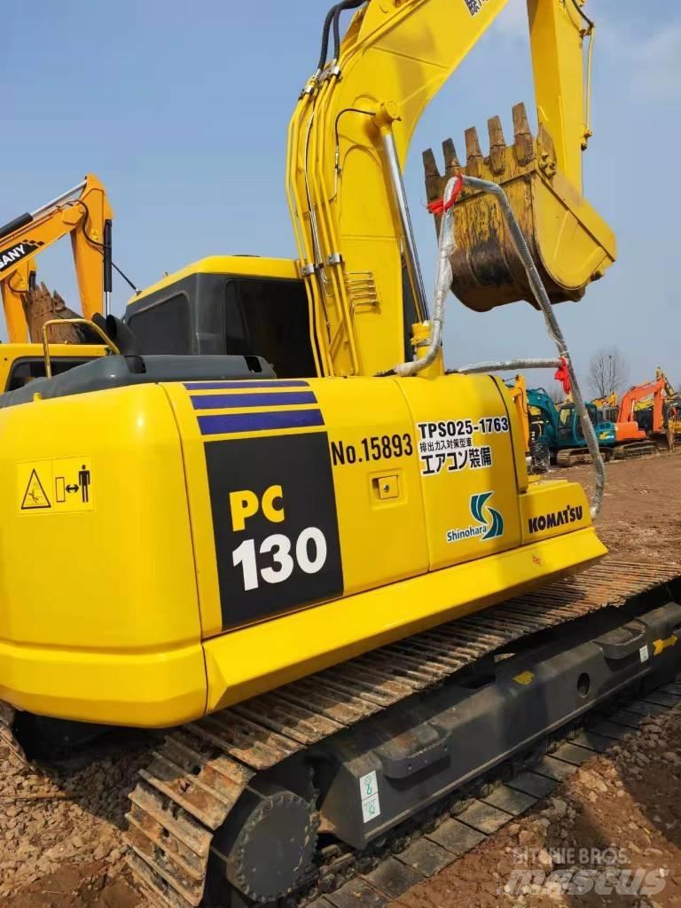 Komatsu PC 130 Excavatoare pe șenile
