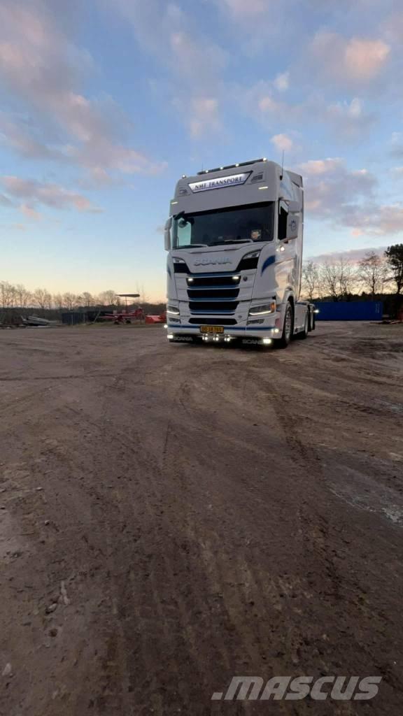 Scania R530 Autotractoare