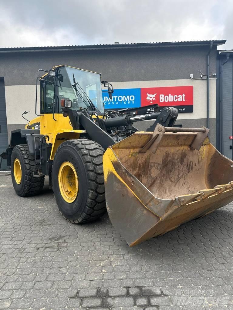 Komatsu WA 250 PZ-6 Incarcator pe pneuri