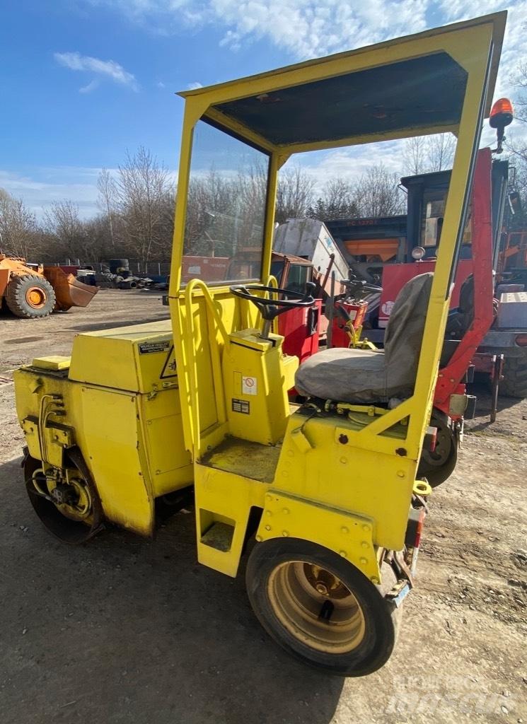 Bomag BW 100 AC Cilindri compactori micsti