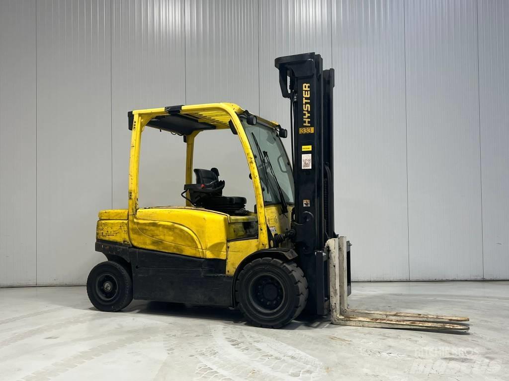 Hyster J5.0XN Stivuitor electric