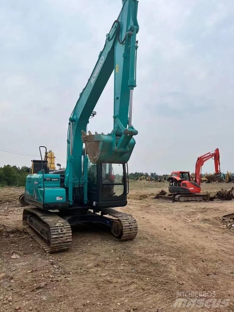 Kobelco SK 140 Excavatoare pe șenile
