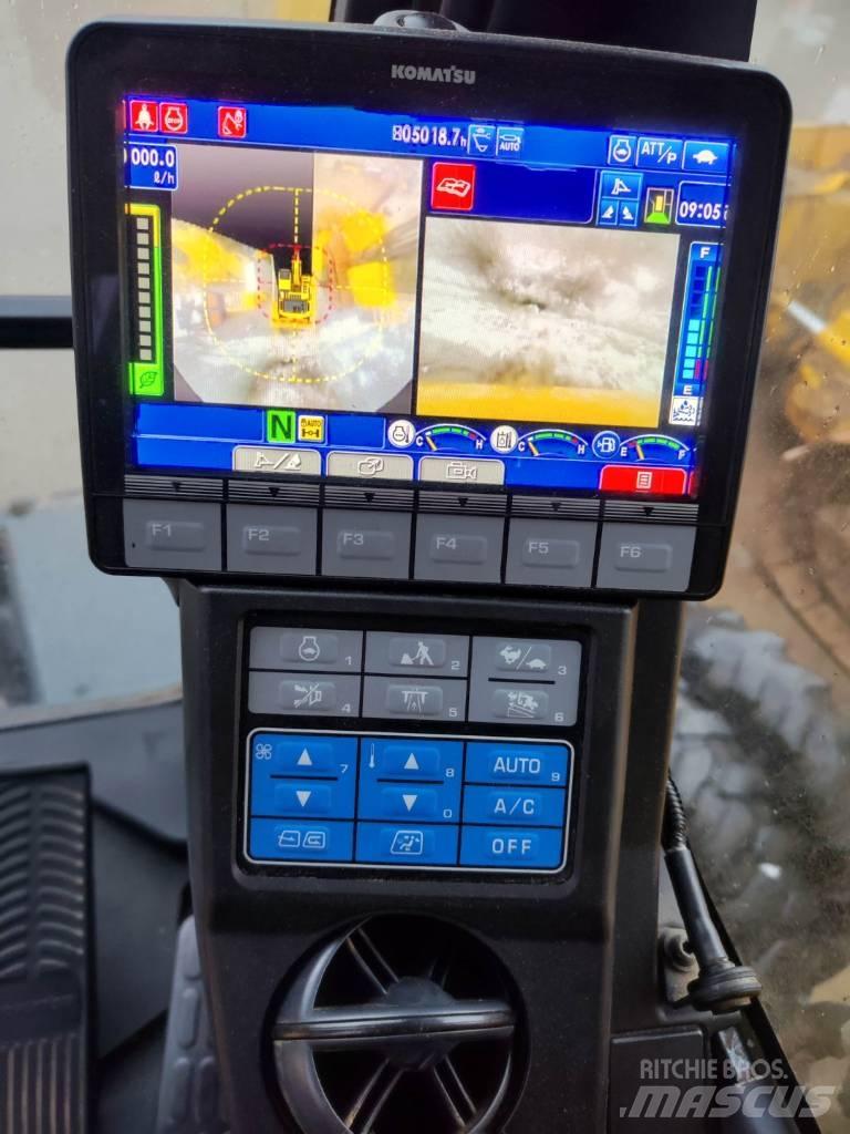 Komatsu PW180-11 Excavatoare cu roti
