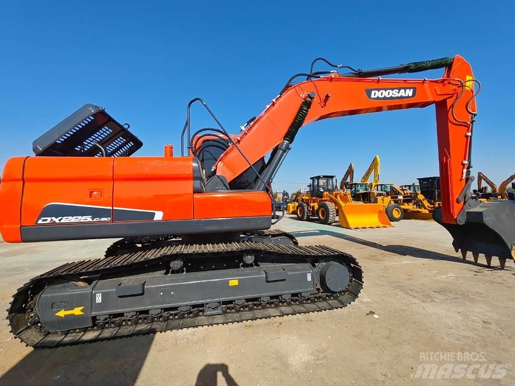 Doosan DX 225 LC Excavatoare pe șenile
