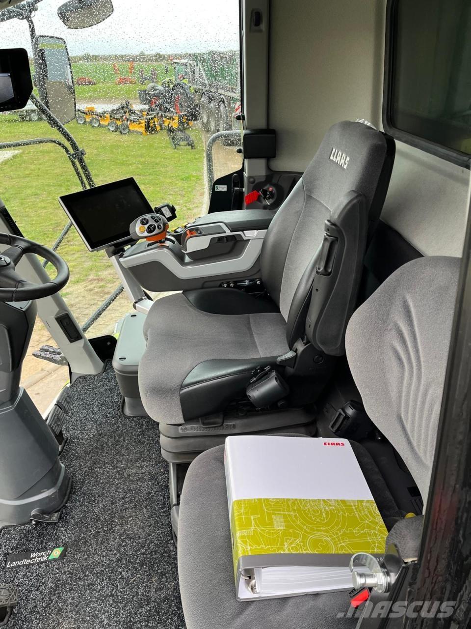 CLAAS Lexion 5300 Combine de secerat