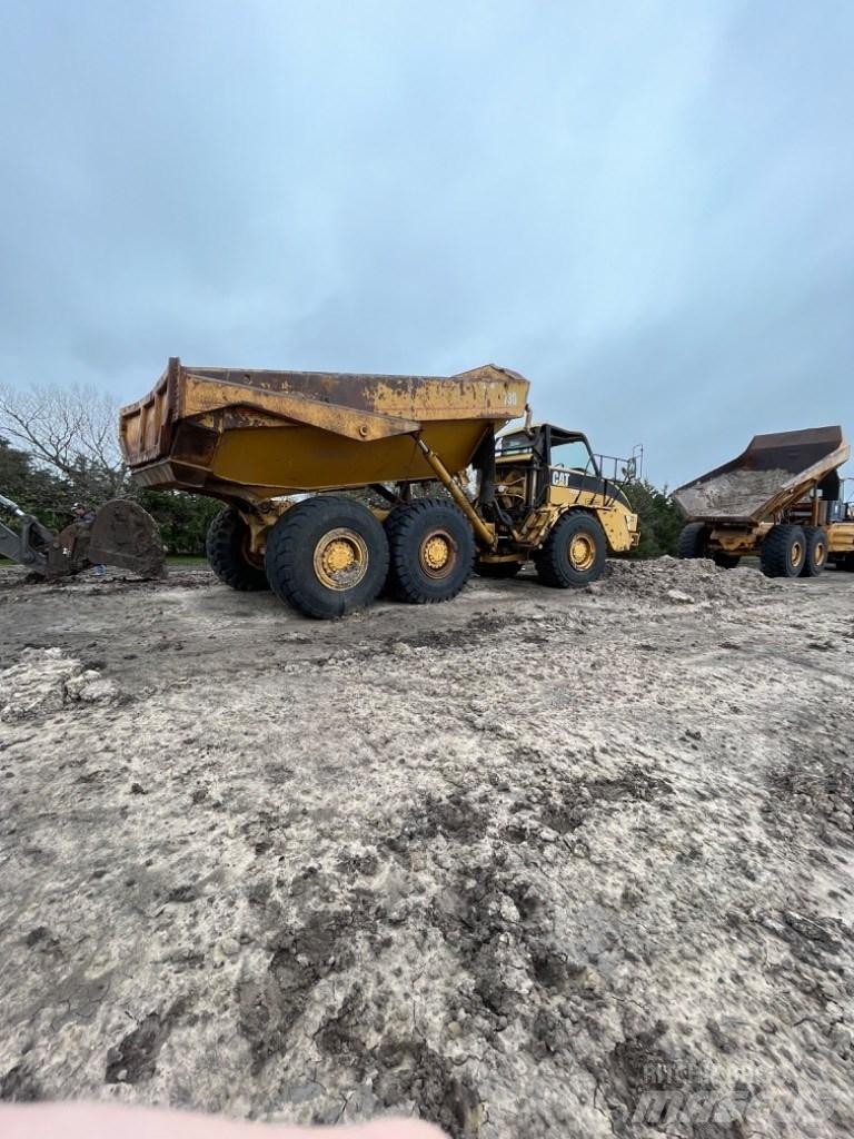 CAT 730 Transportoare articulate