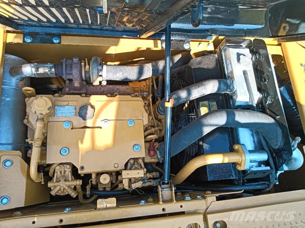 CAT 313 Excavatoare pe șenile
