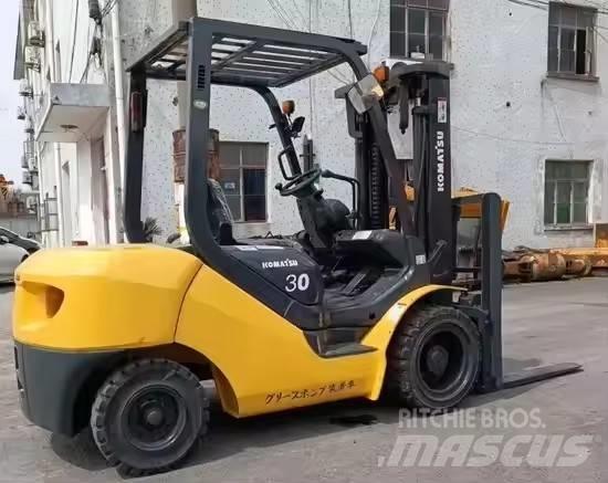 Komatsu 30 Stivuitor diesel