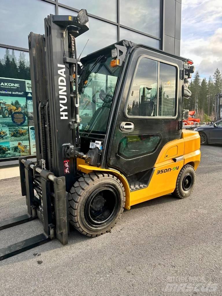 Hyundai 35DN-9V Stivuitor diesel