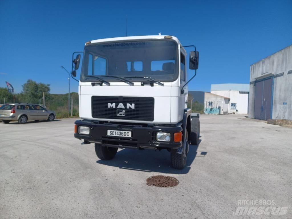 MAN 18.232 AF 4X4 Camion cabina sasiu