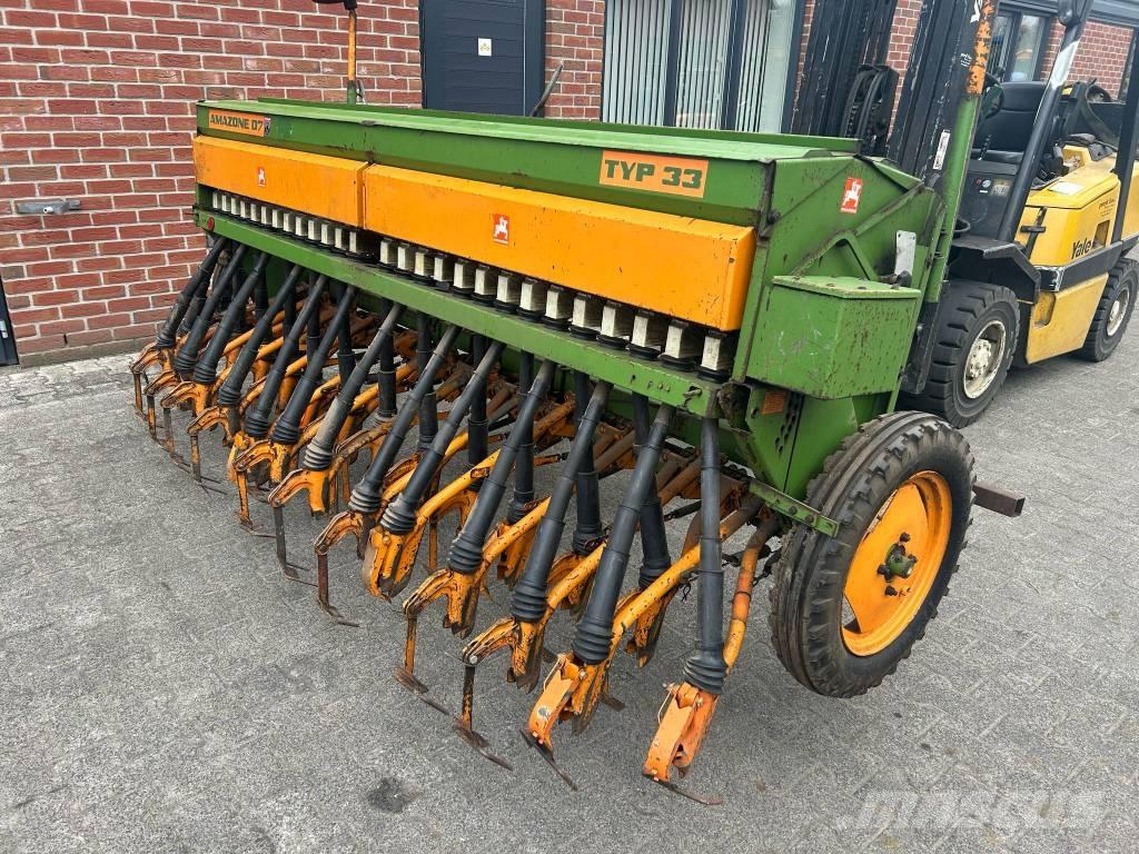 Amazone D7 Type 33 Perforatoare