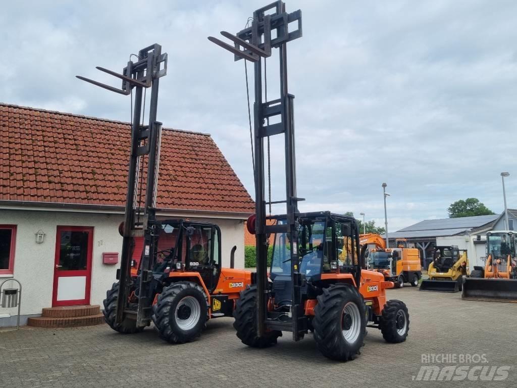 JCB 930-4 Masini de teren dificil