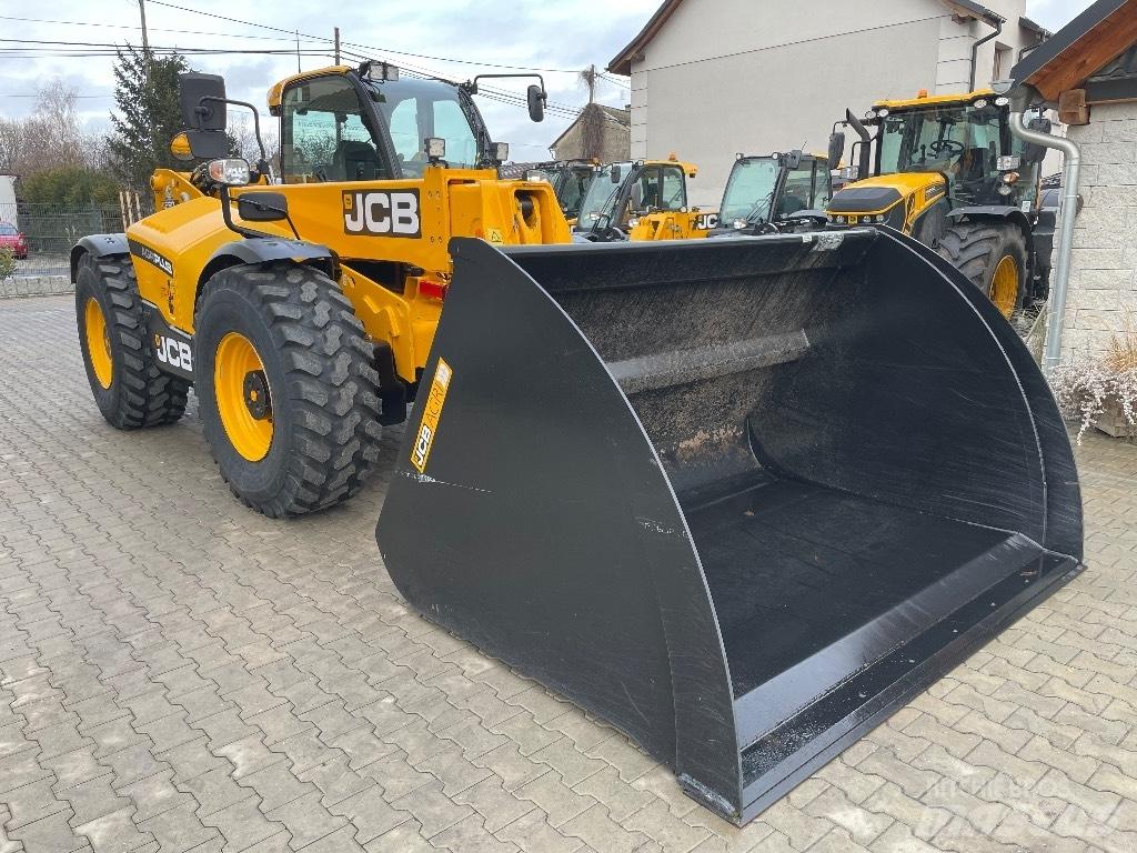 JCB 560-80 AGRI PLUS Stivuitoare telescopice