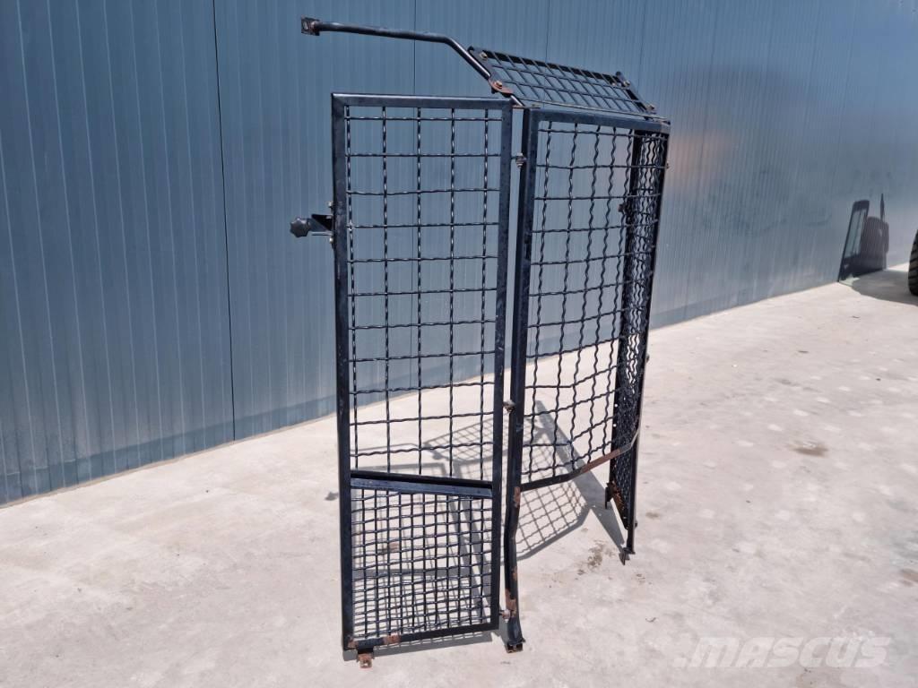 CAT 938K / 938M Cabine si interior