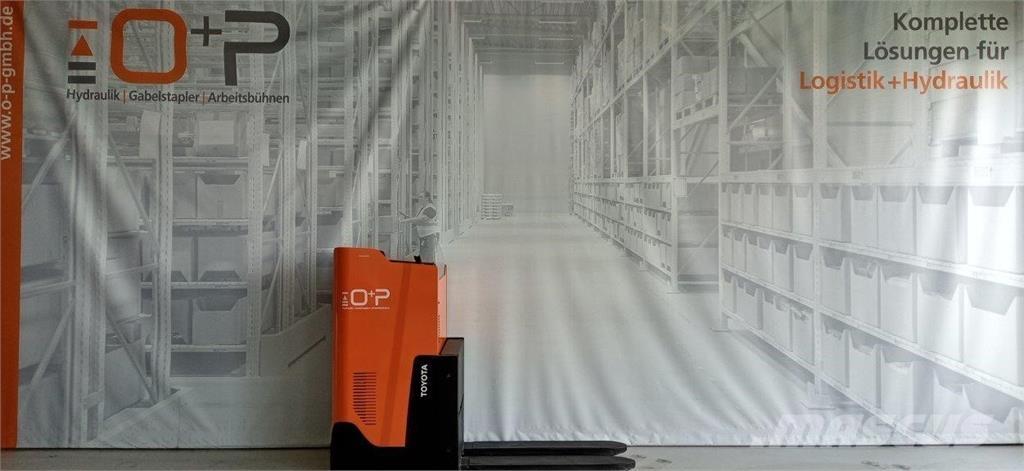 Toyota LSI200 Transpaleta manuala