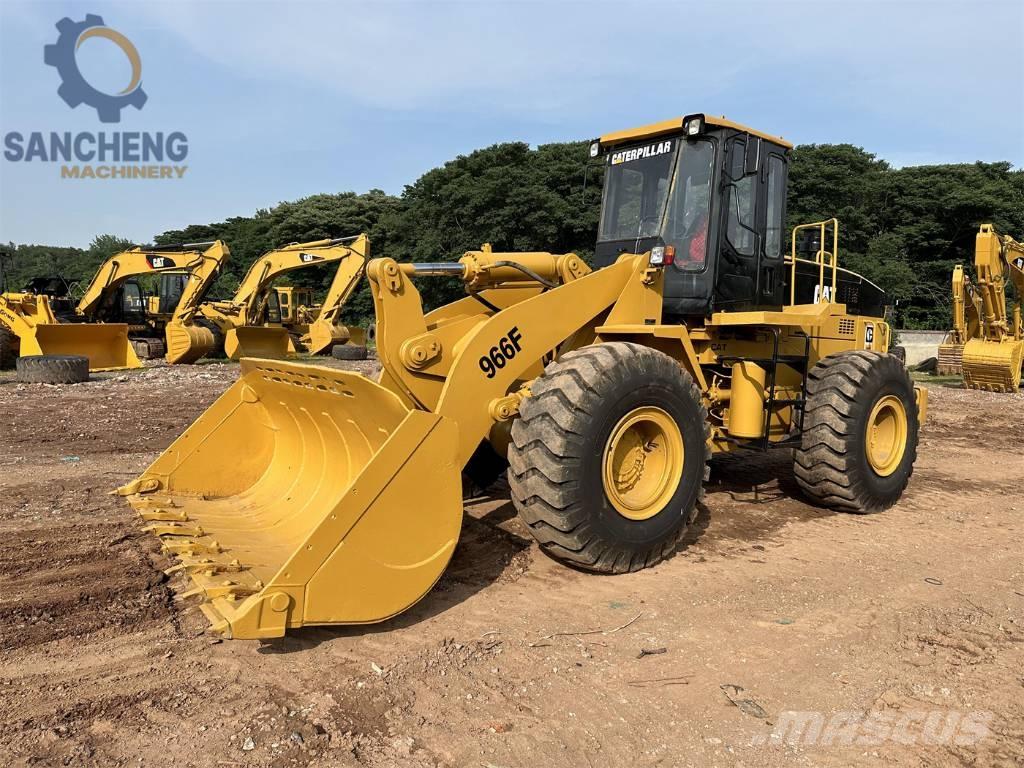 CAT 966F Incarcator pe pneuri