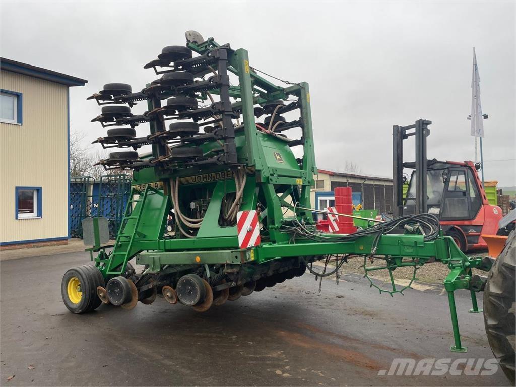 John Deere 750A 6m Masini cu insamantare precisa