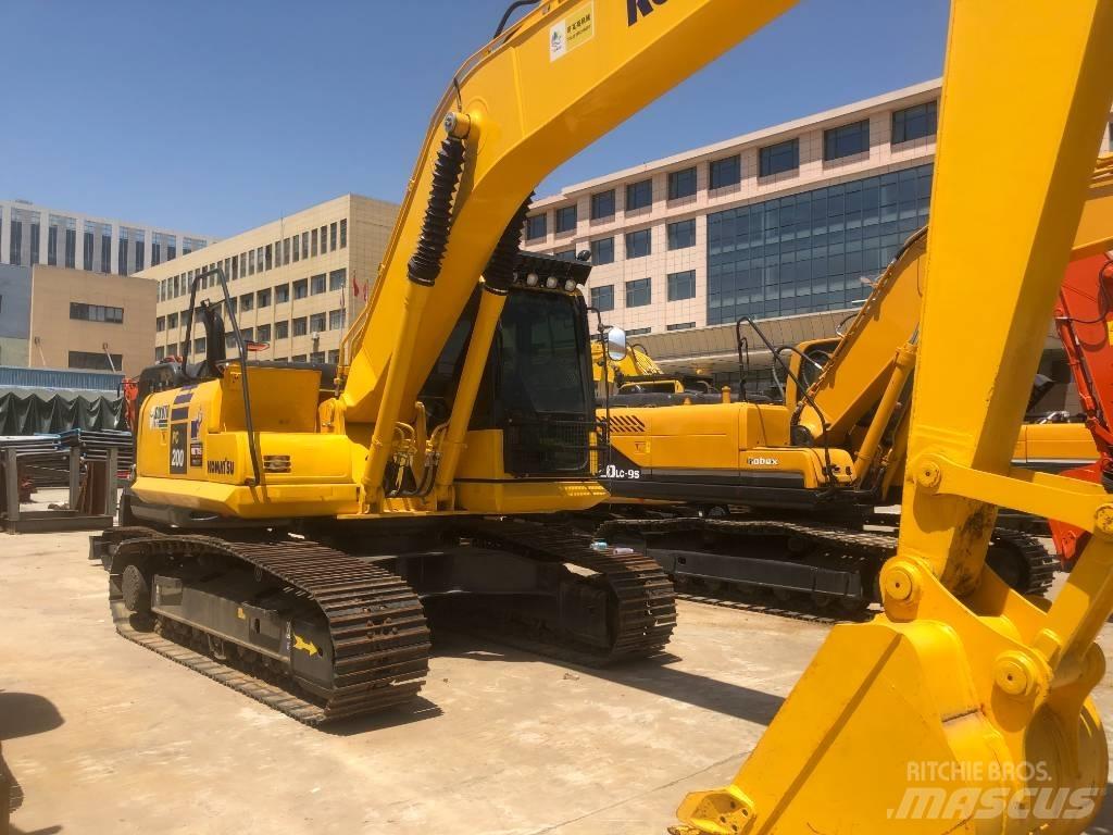 Komatsu PC 200 Excavatoare pe șenile
