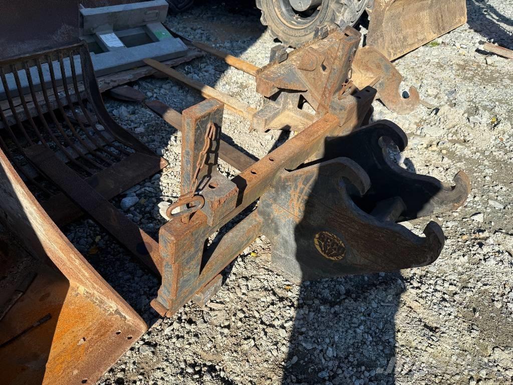 Mecalac 7 MWR Excavatoare cu roti