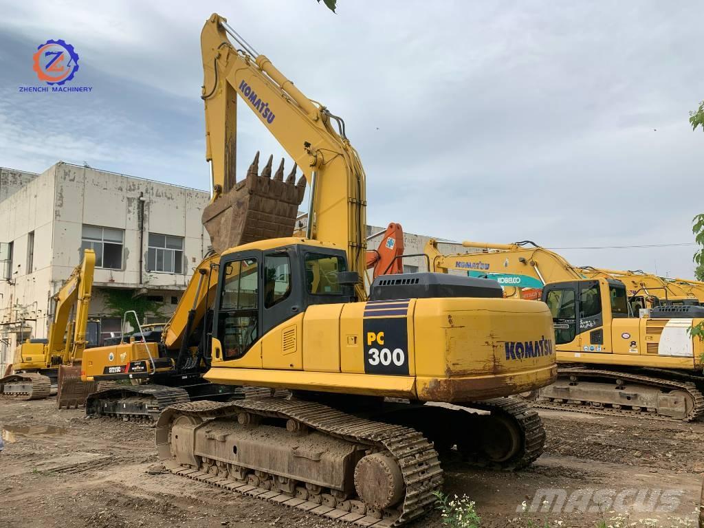 Komatsu PC 300 Excavatoare pe șenile
