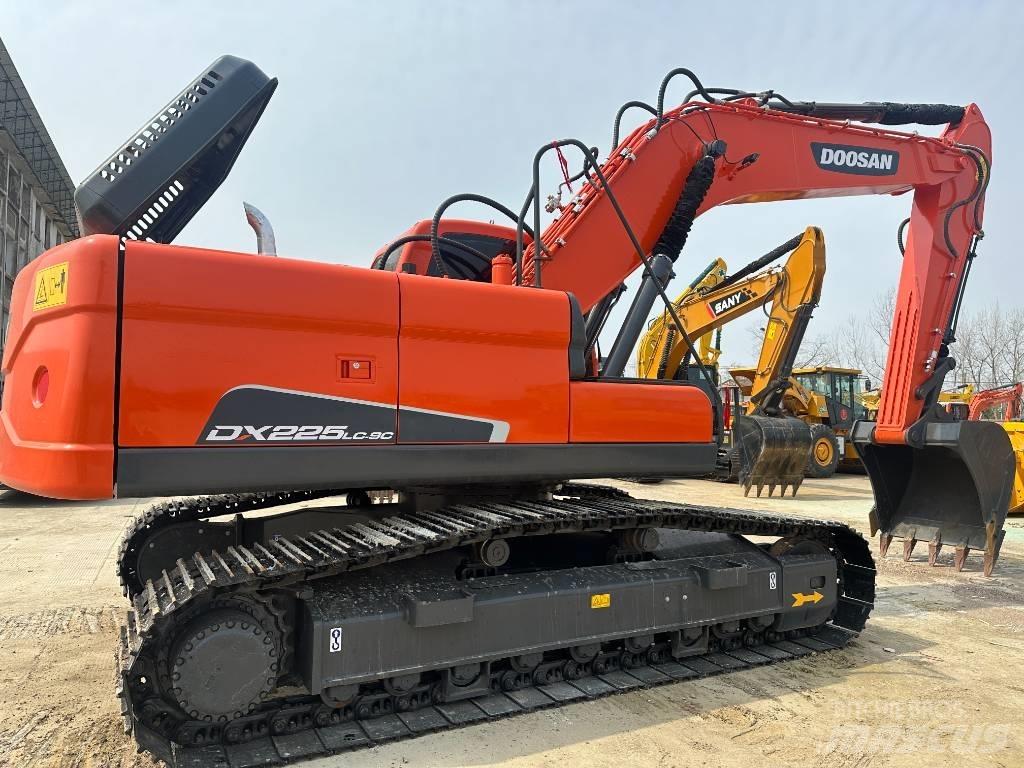 Doosan DX 225LC-9C Excavatoare pe șenile
