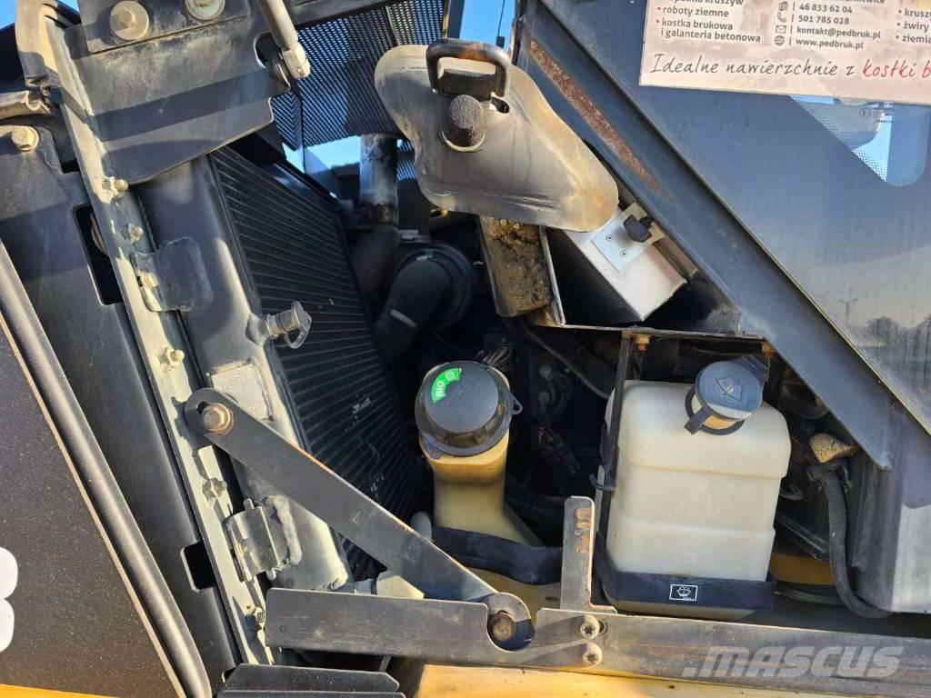 CAT 908 Incarcator pe pneuri